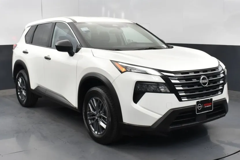 2024 Nissan Rogue S photo 1