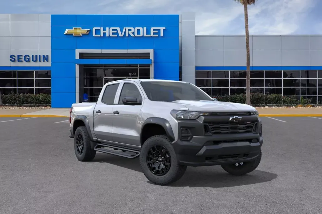 2026 Chevrolet Colorado Trail Boss photo 1