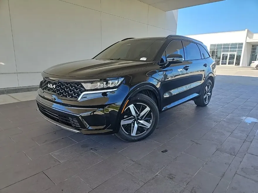 2023 Kia Sorento S photo 1
