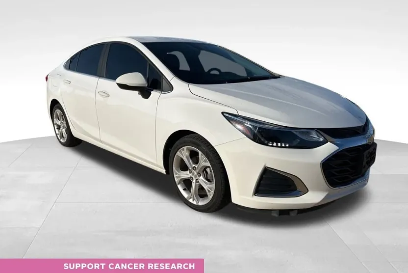 2019 Chevrolet Cruze Premier photo 1