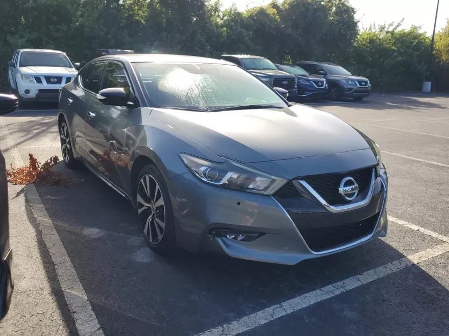 2018 Nissan Maxima SV photo 1