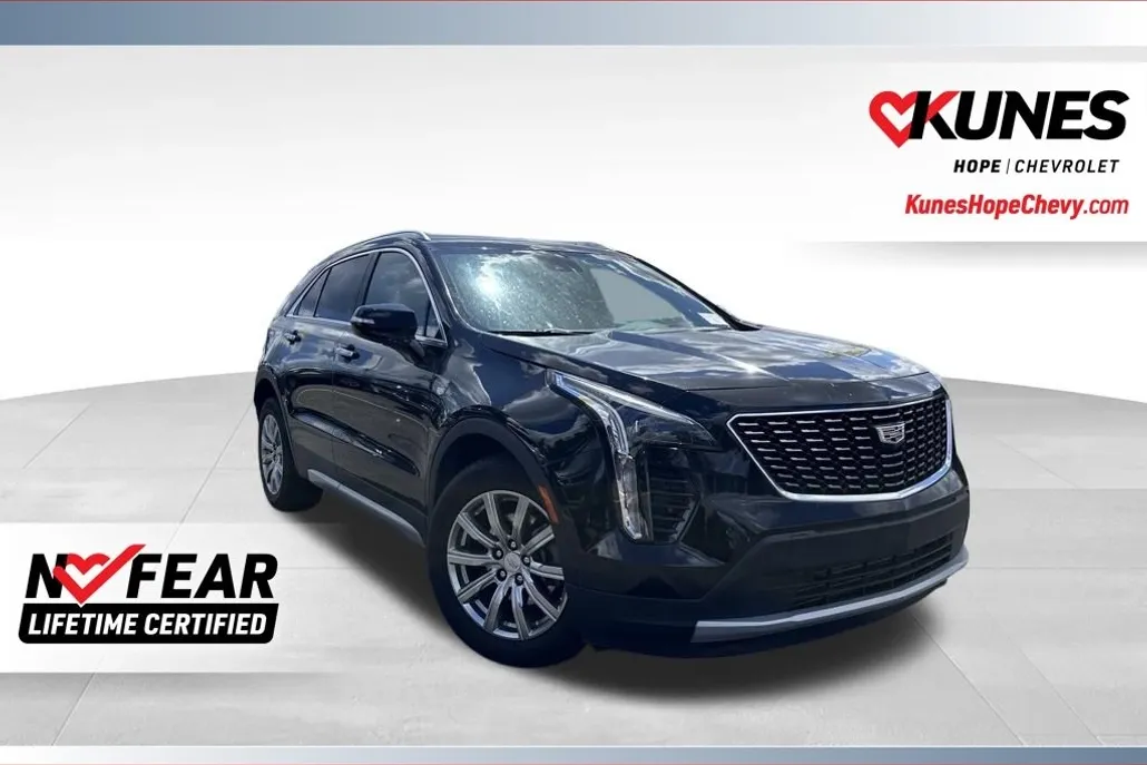 2023 Cadillac XT4 Premium Luxury photo 1