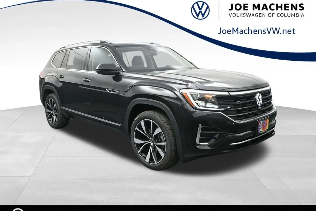 2025 Volkswagen Atlas SEL Premium R-Line photo 1