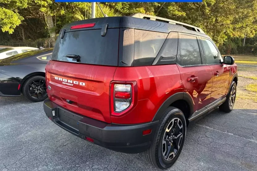 2023 Ford Bronco Sport Outer Banks photo 1