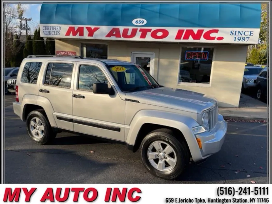 2012 Jeep Liberty Sport photo 1