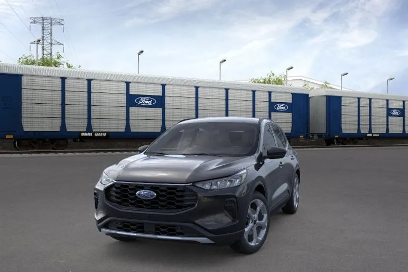 2025 Ford Escape ST-Line photo 1