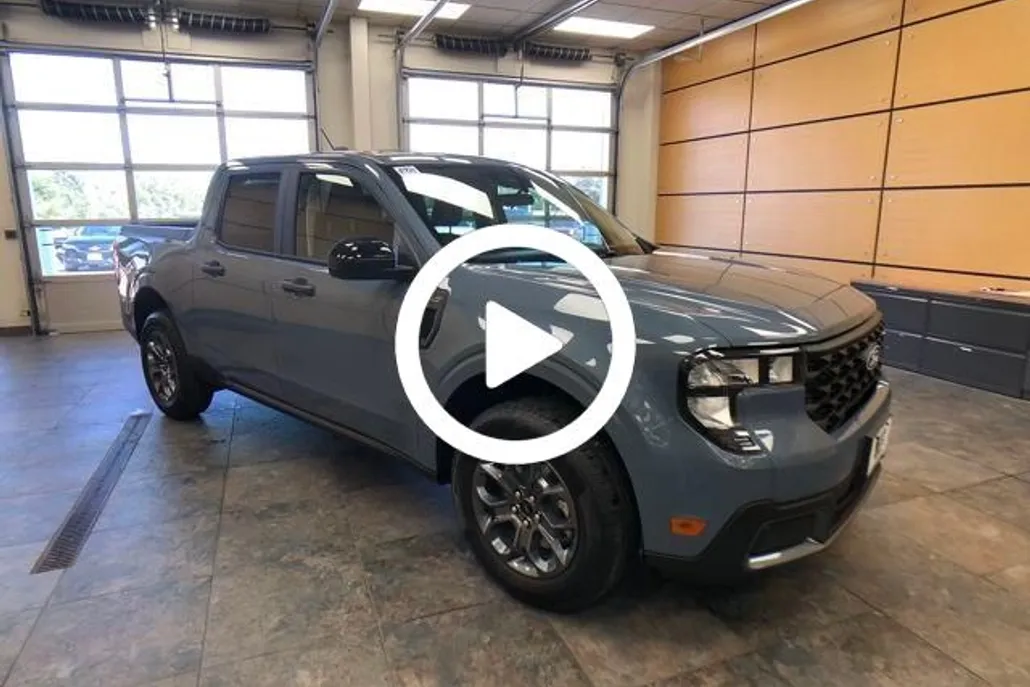 2025 Ford Maverick XLT photo 1