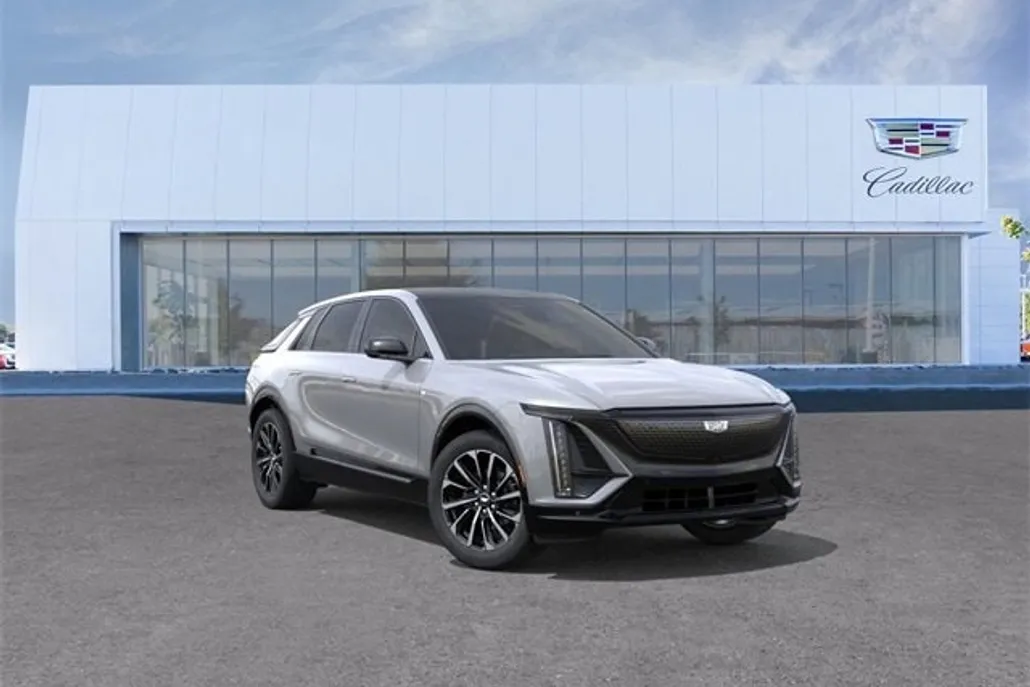 2026 Cadillac Lyriq Sport photo 1