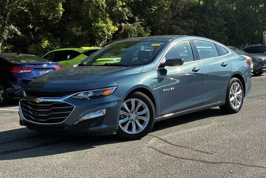 2025 Chevrolet Malibu 1LT photo 1
