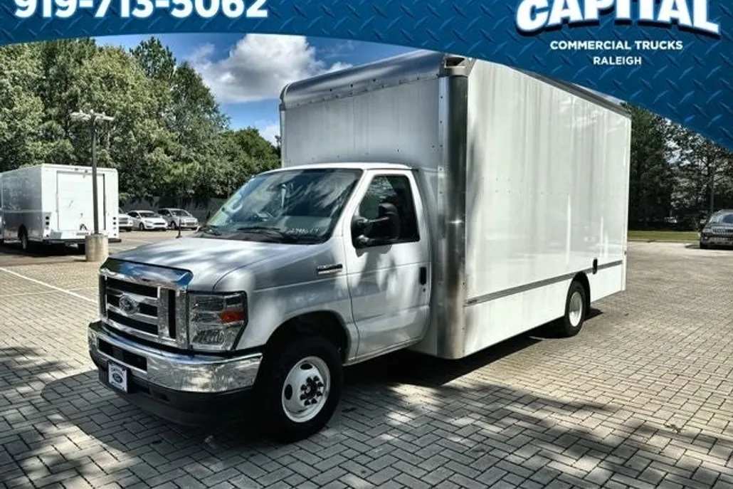 2024 Ford E-350 photo 1