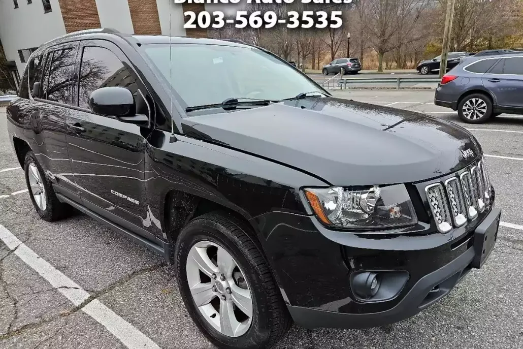 2015 Jeep Compass Latitude photo 1