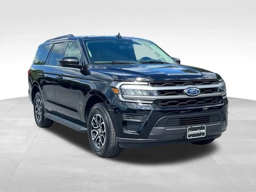 2024 Ford Expedition XLT photo 1