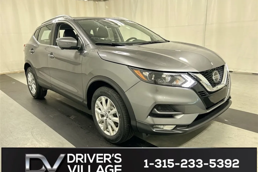 2022 Nissan Rogue Sport SV photo 1