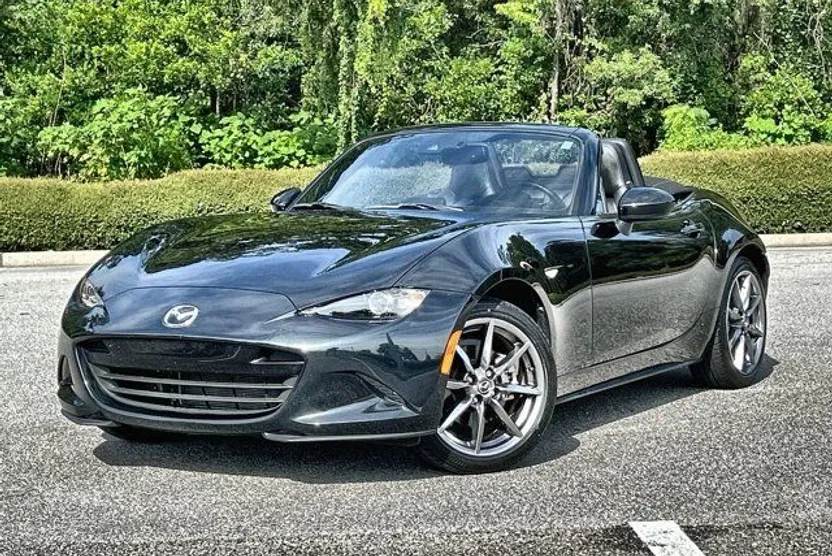 2022 Mazda MX-5 Miata Miata Grand Touring photo 1