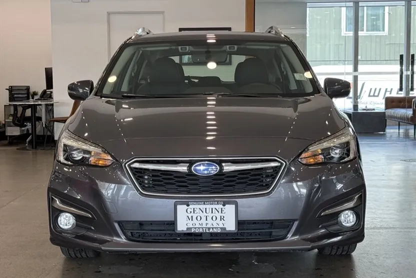 2018 Subaru Impreza Limited photo 1