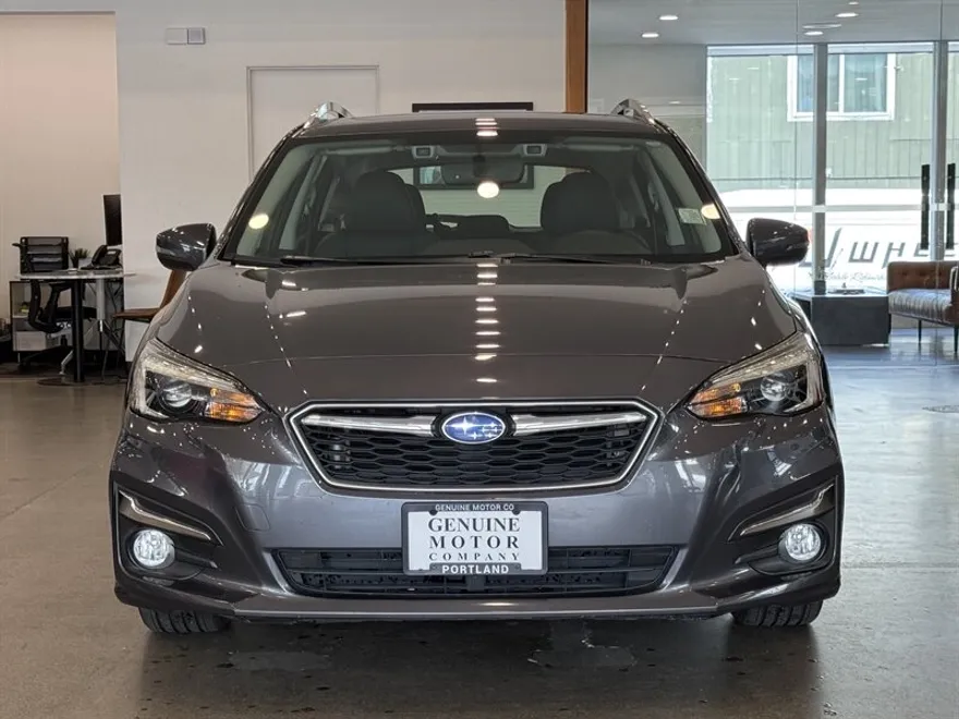 2018 Subaru Impreza Limited photo 1