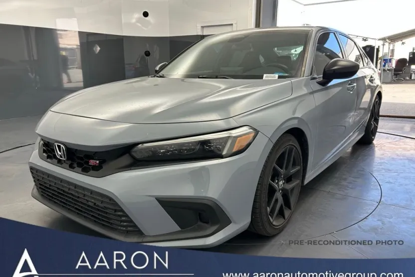 2022 Honda Civic Si photo 1