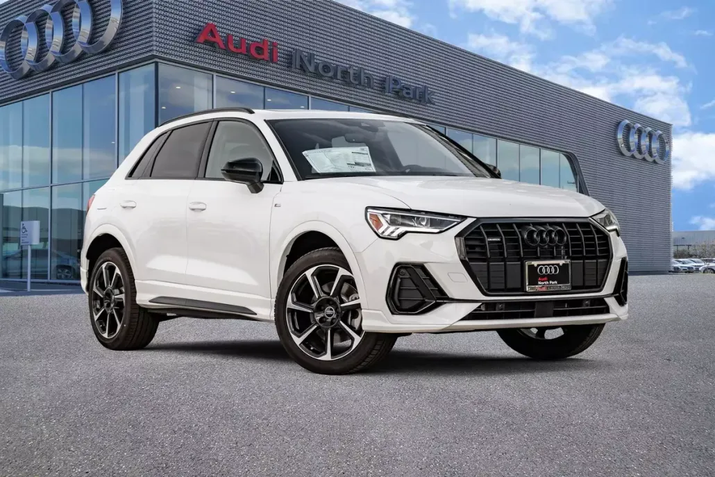 2025 Audi Q3 S line Premium Plus photo 1