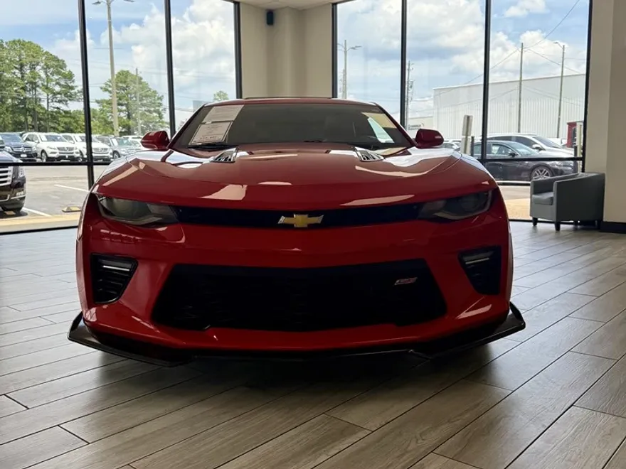2016 Chevrolet Camaro SS photo 2