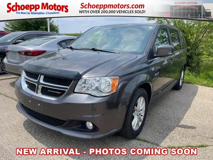 2019 Dodge Grand Caravan SXT photo 1