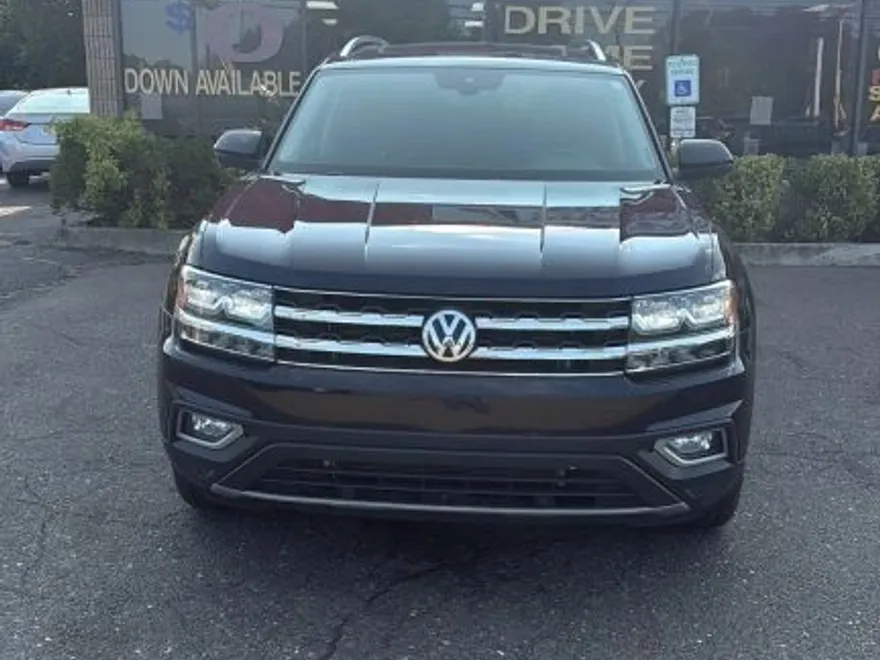 2019 Volkswagen Atlas SEL Premium photo 1