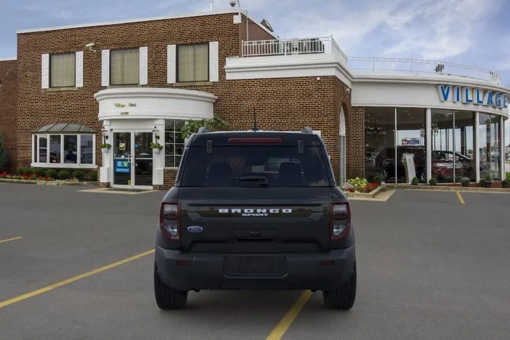 2025 Ford Bronco Sport Outer Banks photo 1
