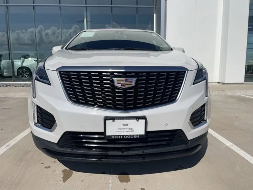 2023 Cadillac XT5 Luxury photo 1