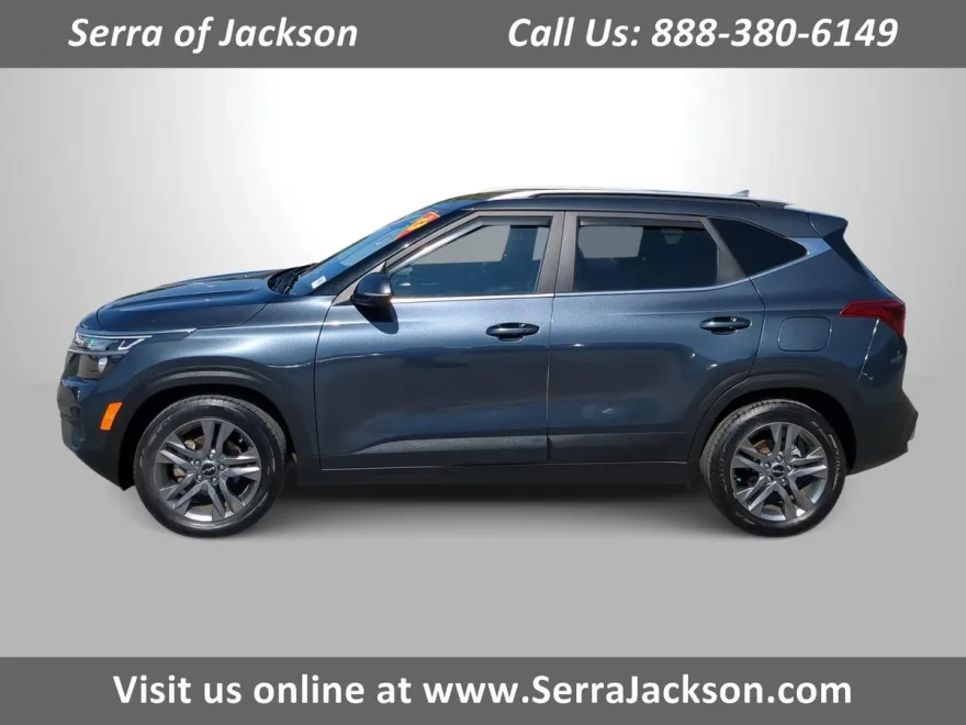 2023 Kia Seltos S photo 1