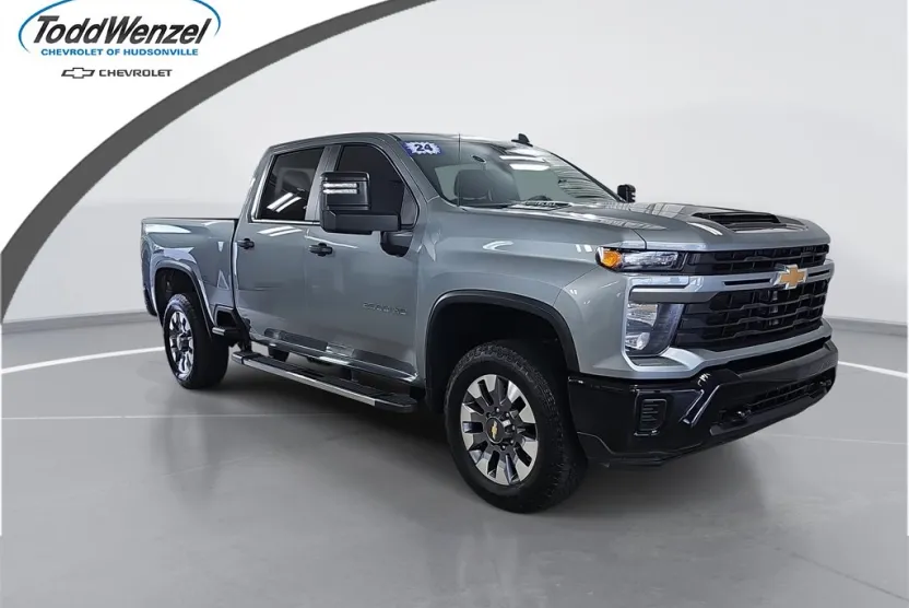 2024 Chevrolet Silverado 2500HD Custom photo 1