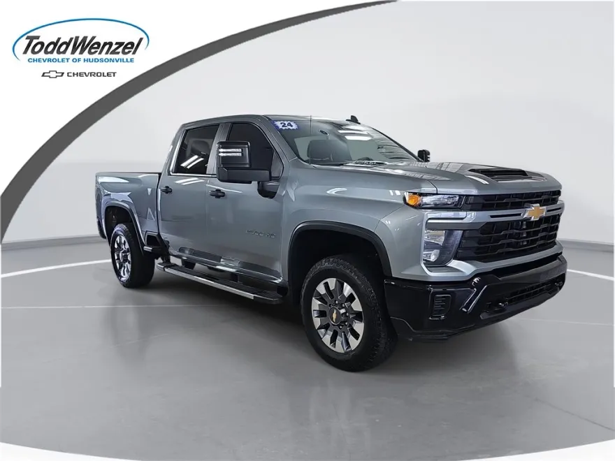 2024 Chevrolet Silverado 2500HD Custom photo 1
