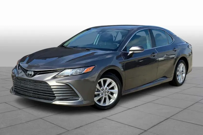 2024 Toyota Camry LE photo 1