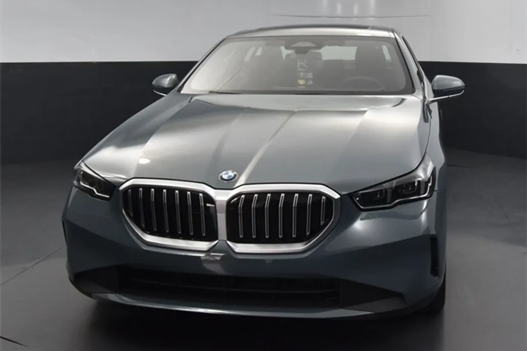 2024 Bmw 530i photo 1