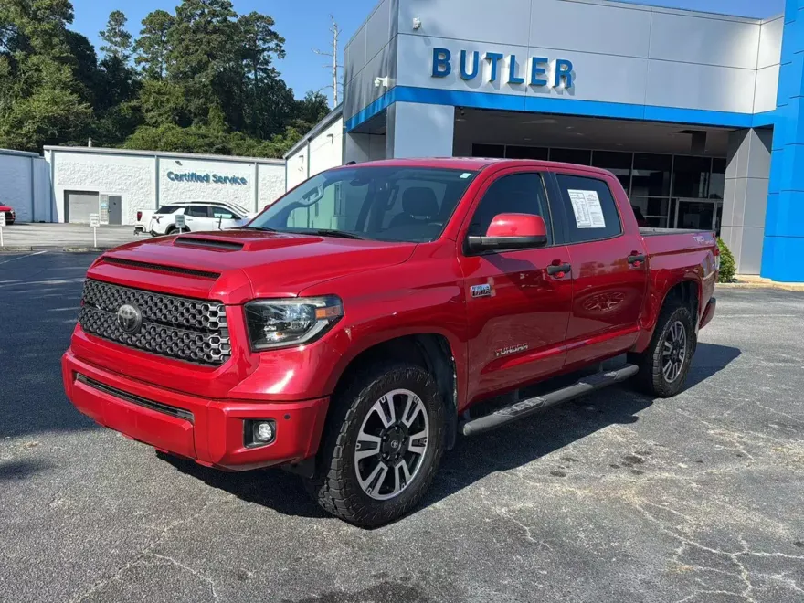 2019 Toyota Tundra SR5 CrewMax photo 1