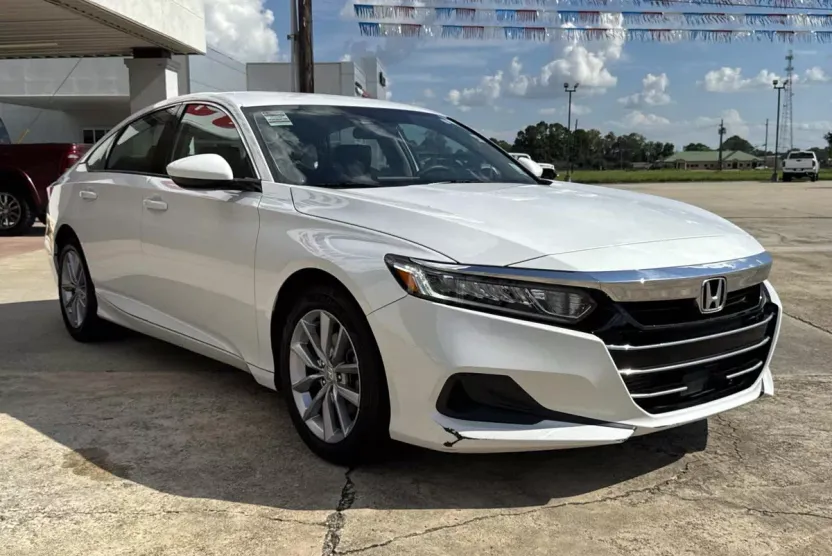 2021 Honda Accord LX photo 1