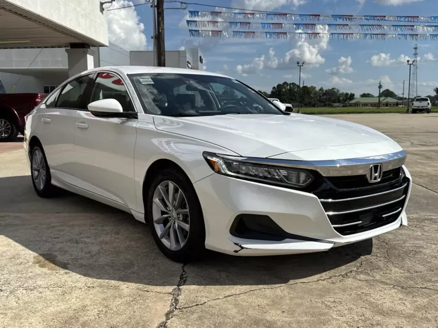 2021 Honda Accord LX photo 1