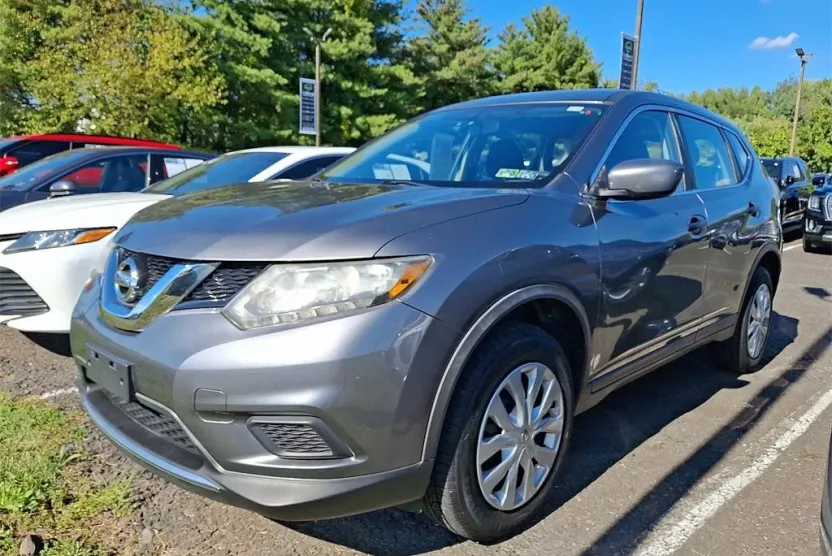 2016 Nissan Rogue S photo 1