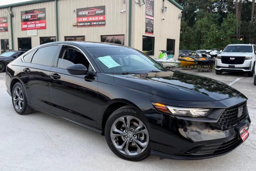 2023 Honda Accord EX photo 1