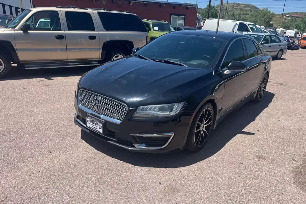 2019 Lincoln MKZ Reserve photo 1