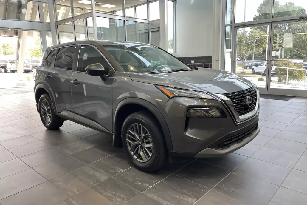2023 Nissan Rogue S photo 1
