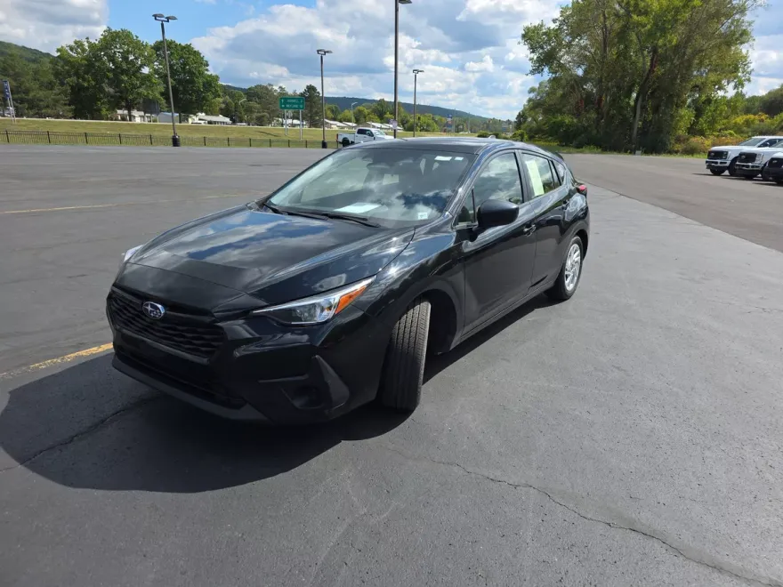 2024 Subaru Impreza Base photo 1