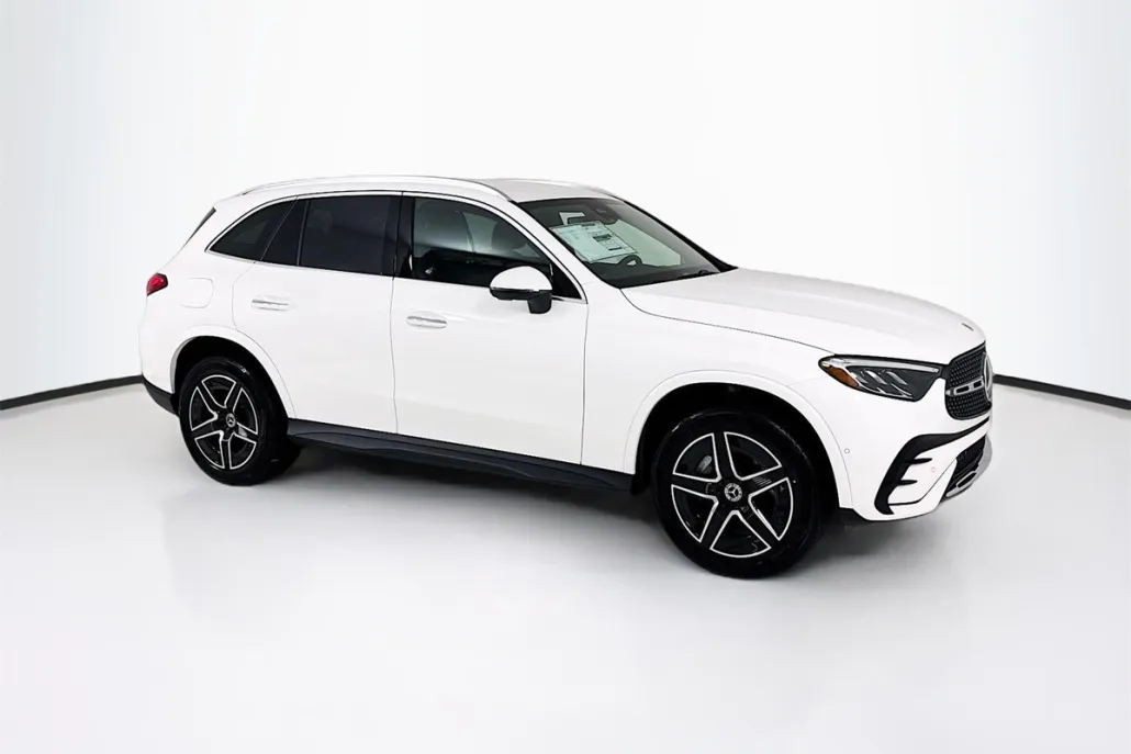 2025 Mercedes Benz GLC 300 4MATIC photo 1
