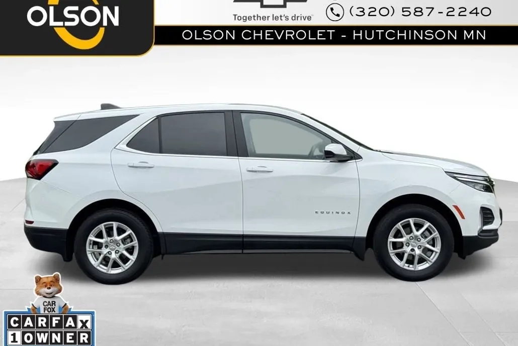 2023 Chevrolet Equinox LT photo 1