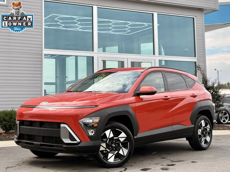 2025 Hyundai Kona SEL photo 1