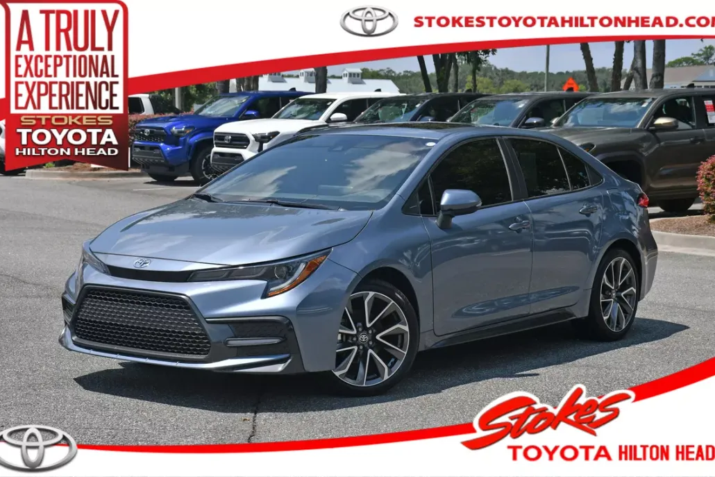 2022 Toyota Corolla SE photo 1