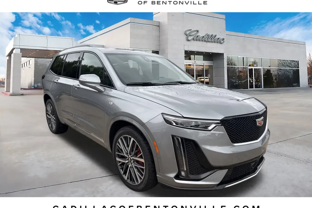 2025 Cadillac XT6 Sport photo 1