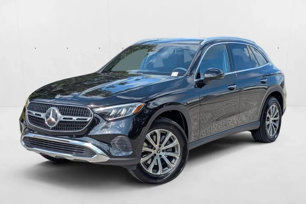 2025 Mercedes Benz GLC 300 photo 1
