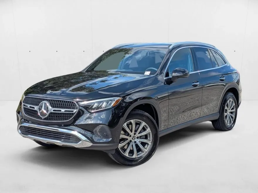 2025 Mercedes Benz GLC 300 photo 1