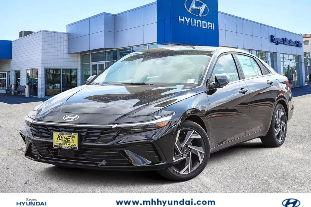 2025 Hyundai Elantra Hybrid Limited photo 1