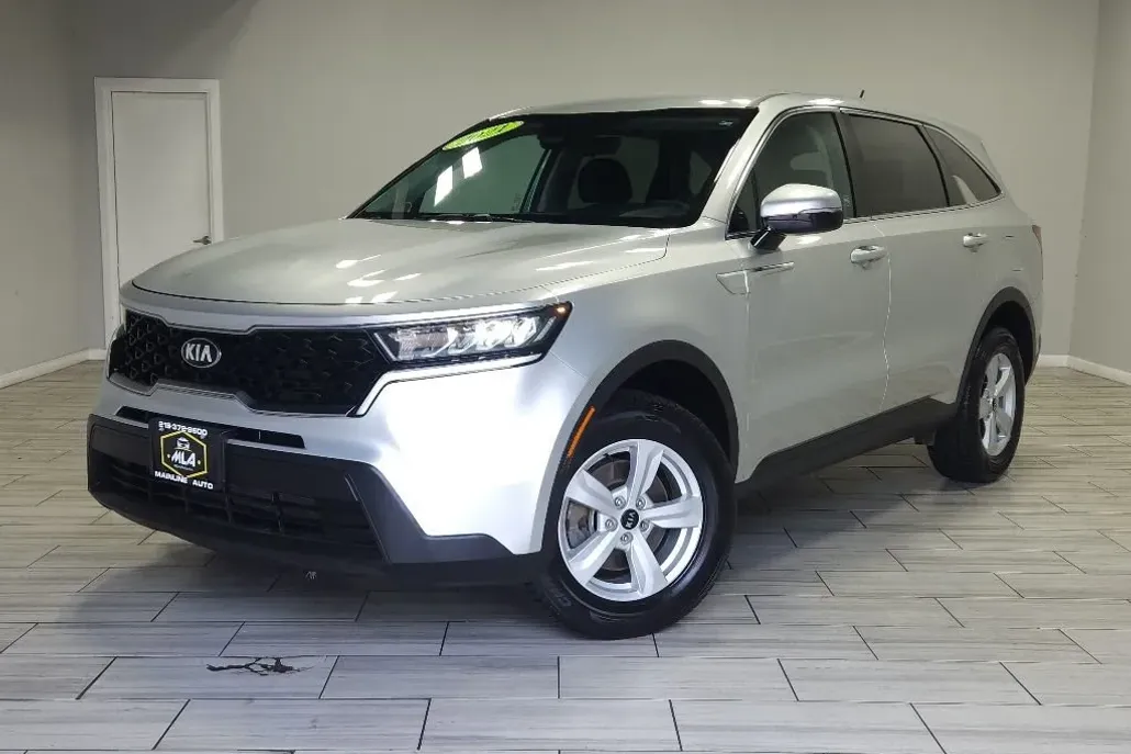 2021 Kia Sorento LX photo 1