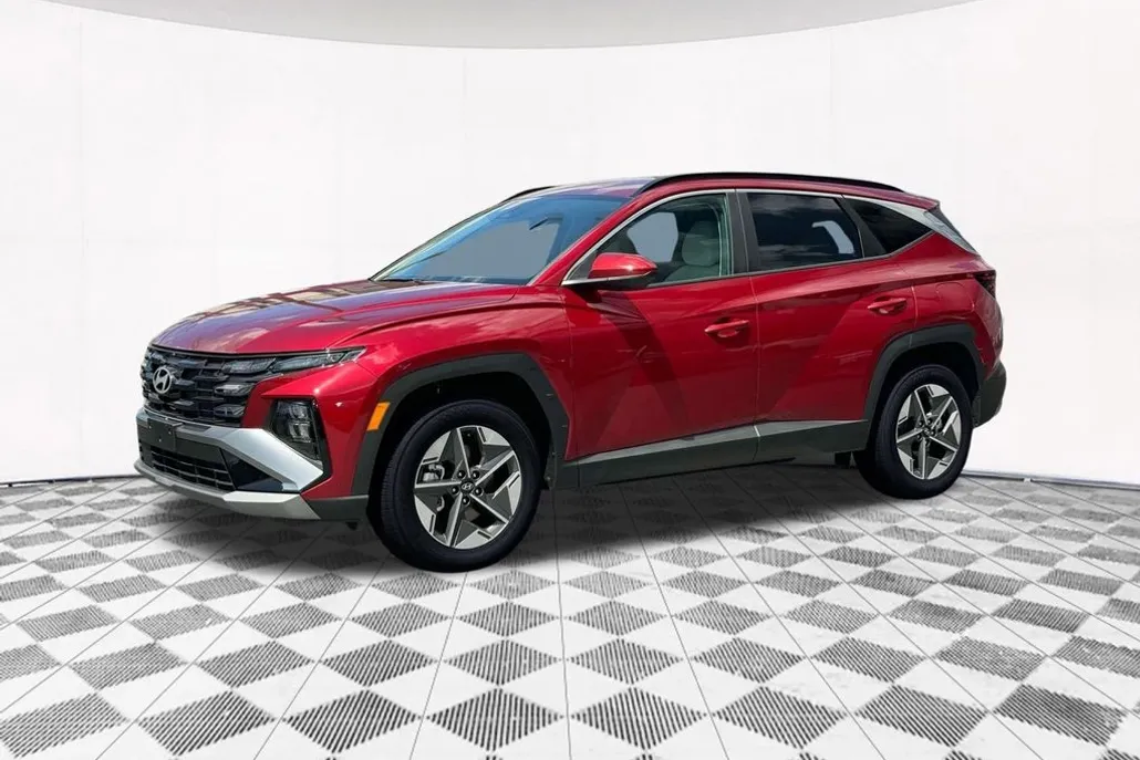 2025 Hyundai Tucson SEL photo 1